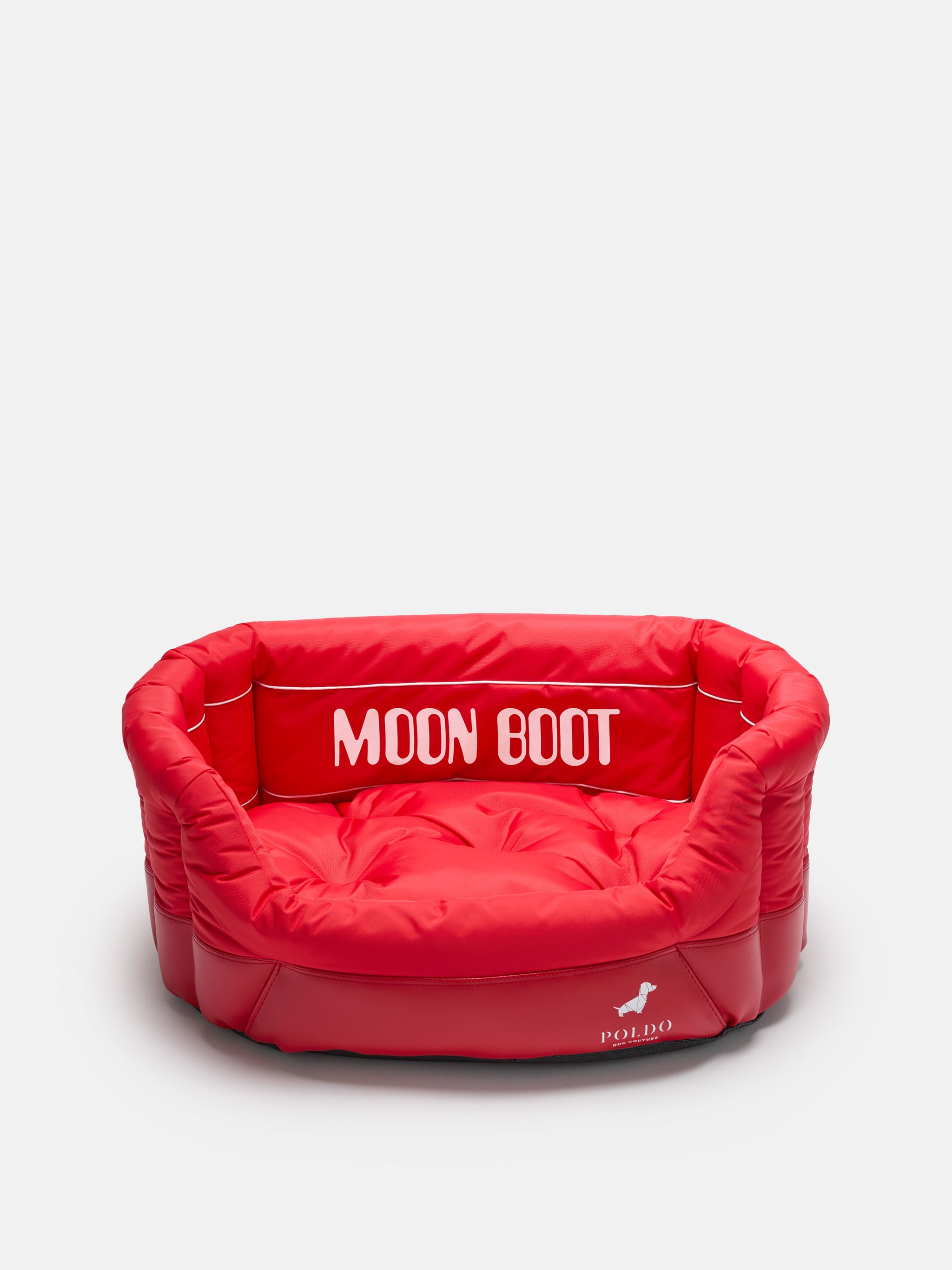 MOON BOOT X POLDO DOG COUTURE RED PADDED DOG BED