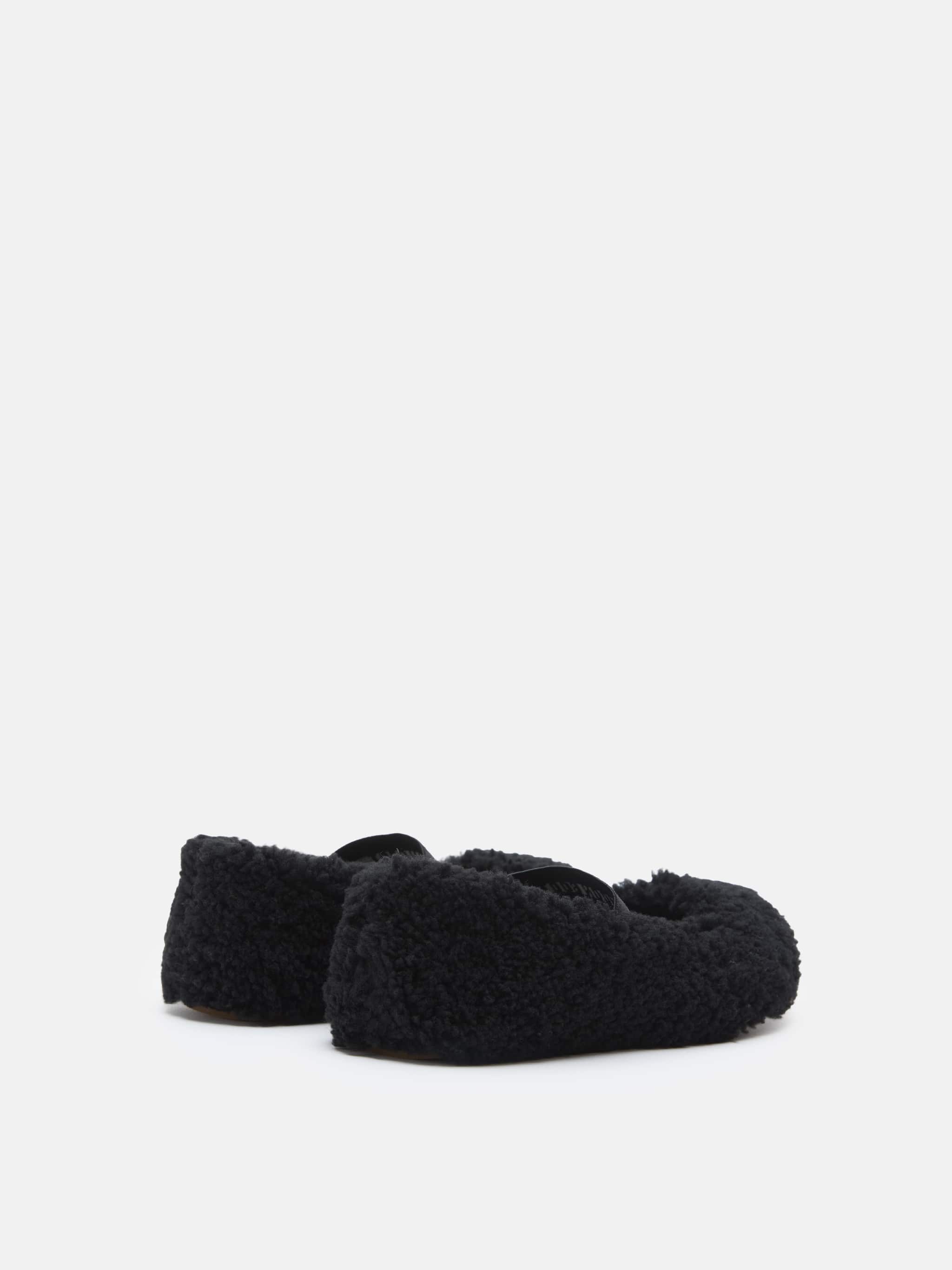 SHEARLING BLACK BALLERINAS