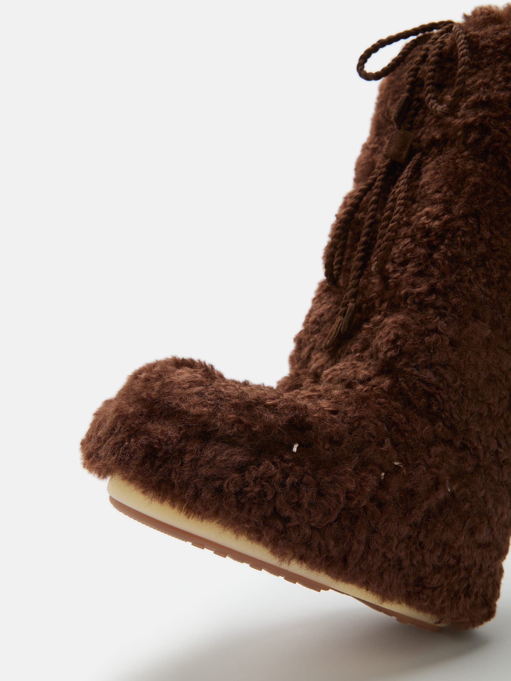  image number 3