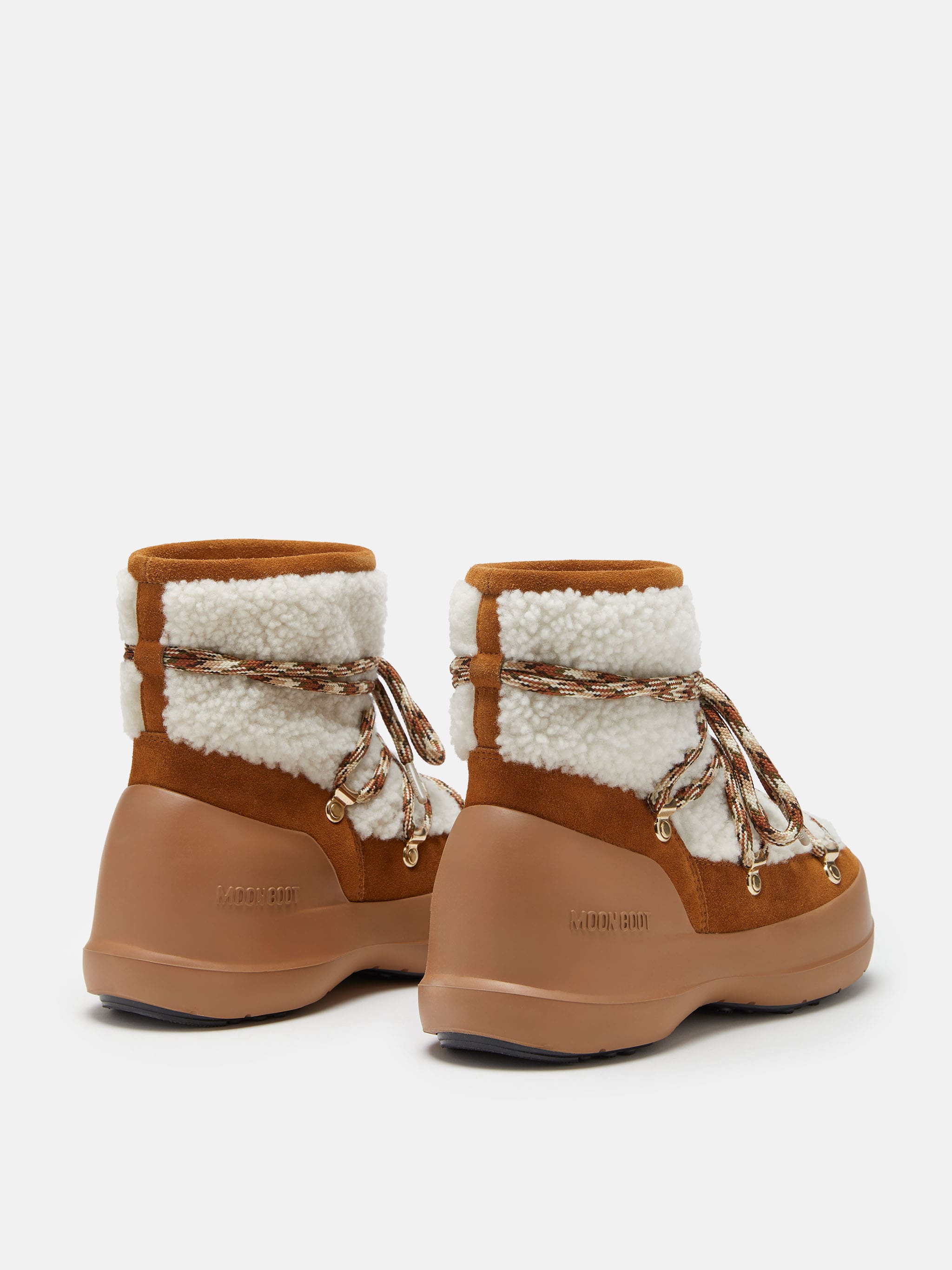 STIVALE LUNA MARRONE IN SHEARLING image number 1